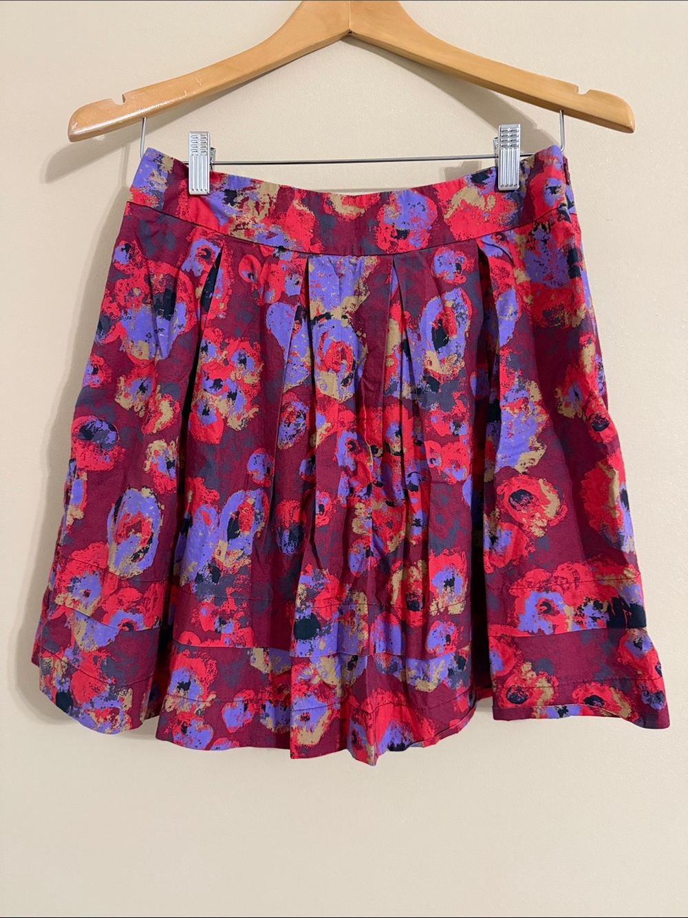 hinge 100% Cotton Red Floral Skirt M